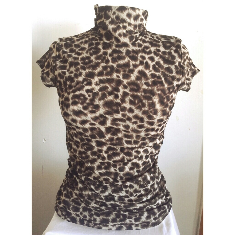 Kenneth Cole Fitted Top